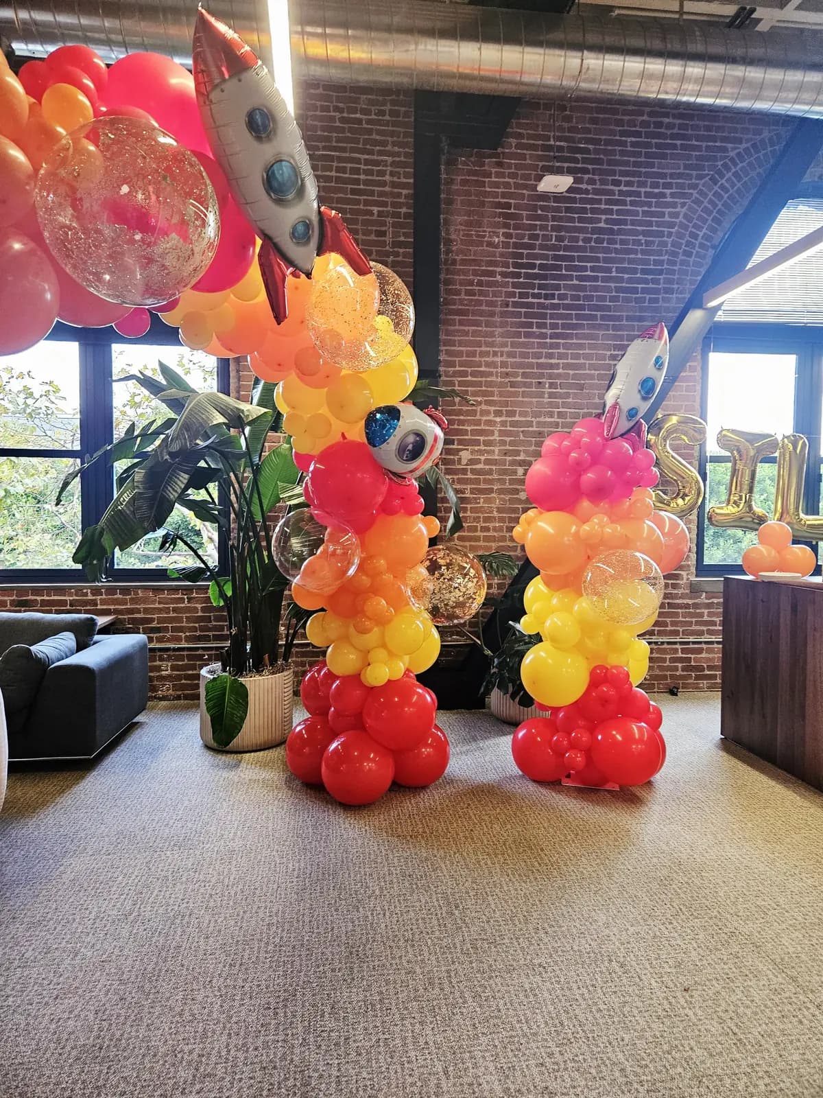 Corporate Space Theme Event Balloon Columns — view 01