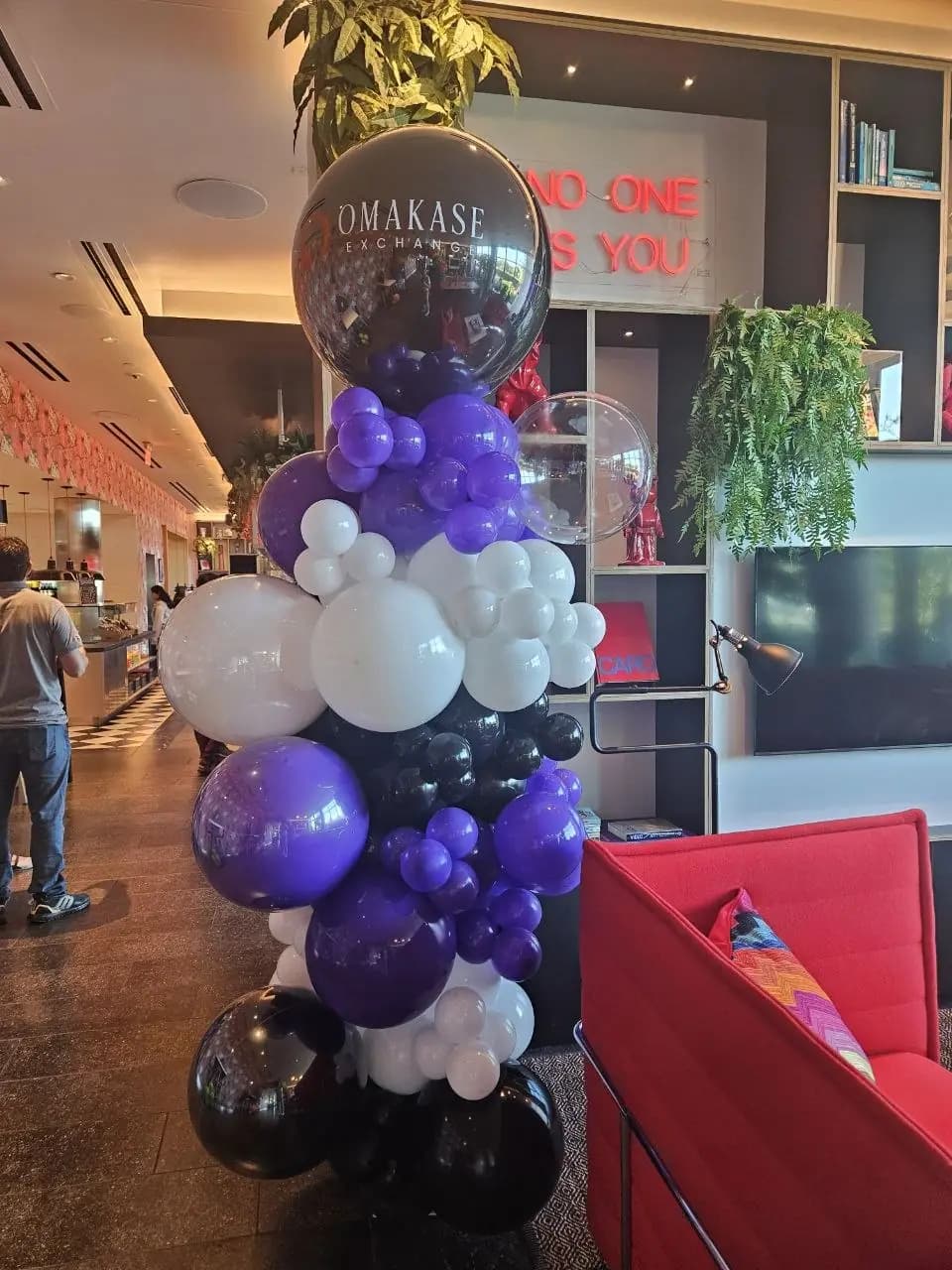 Omakase Exchange Corporate Event Balloon Column — view 03