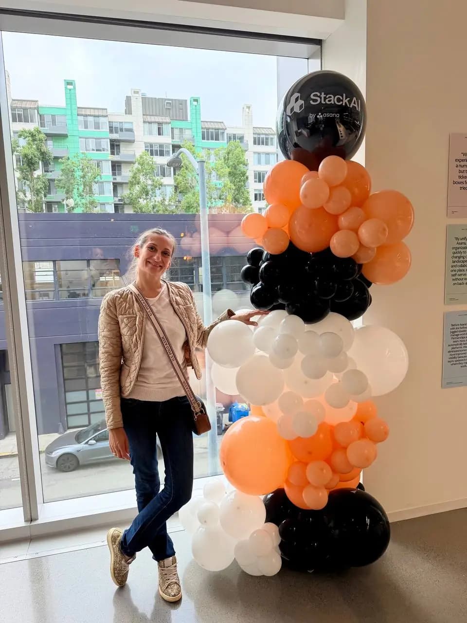 StackAI by Asana Corporate Event Balloon Column — view 01