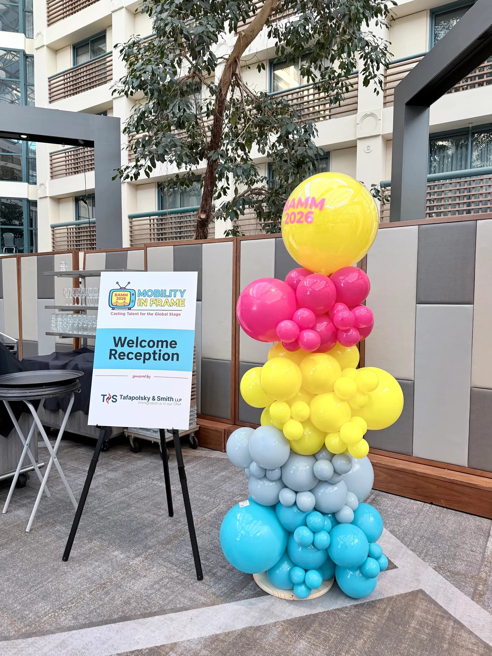 BAMM's Conference in Hyatt Regency San Francisco Airport: large-scale corporate balloon installation, view 2 of 7.