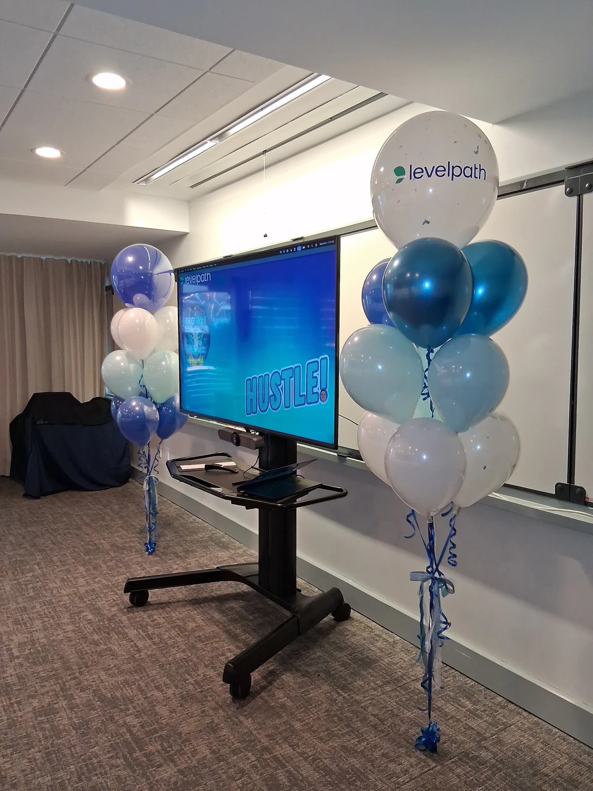Helium balloon bouquet produced by Balloon Décor for a corporate client in Sonoma, California, view 3.