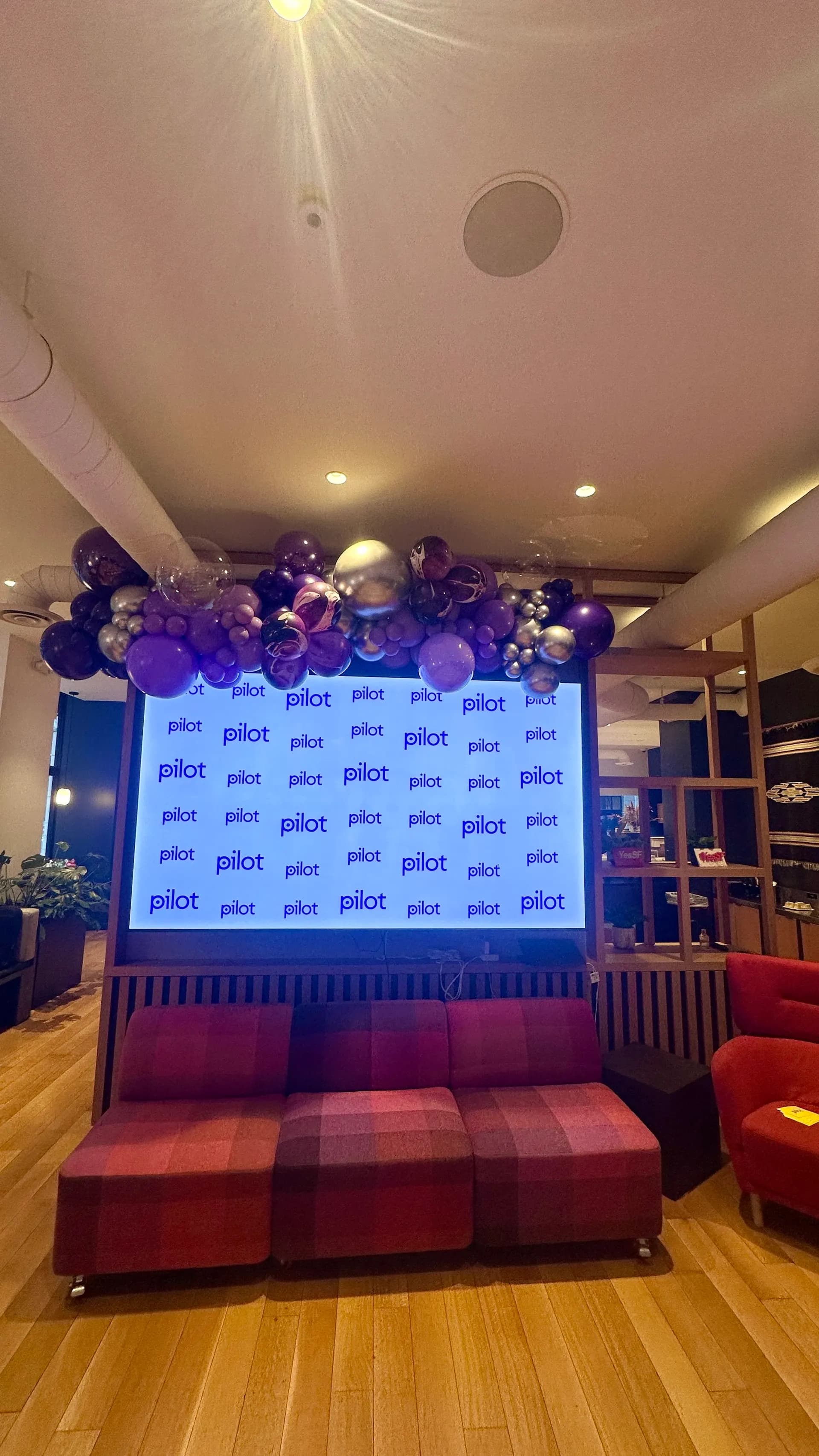 Professional balloon décor at the Business Meeting & Presentation in San Francisco, California.