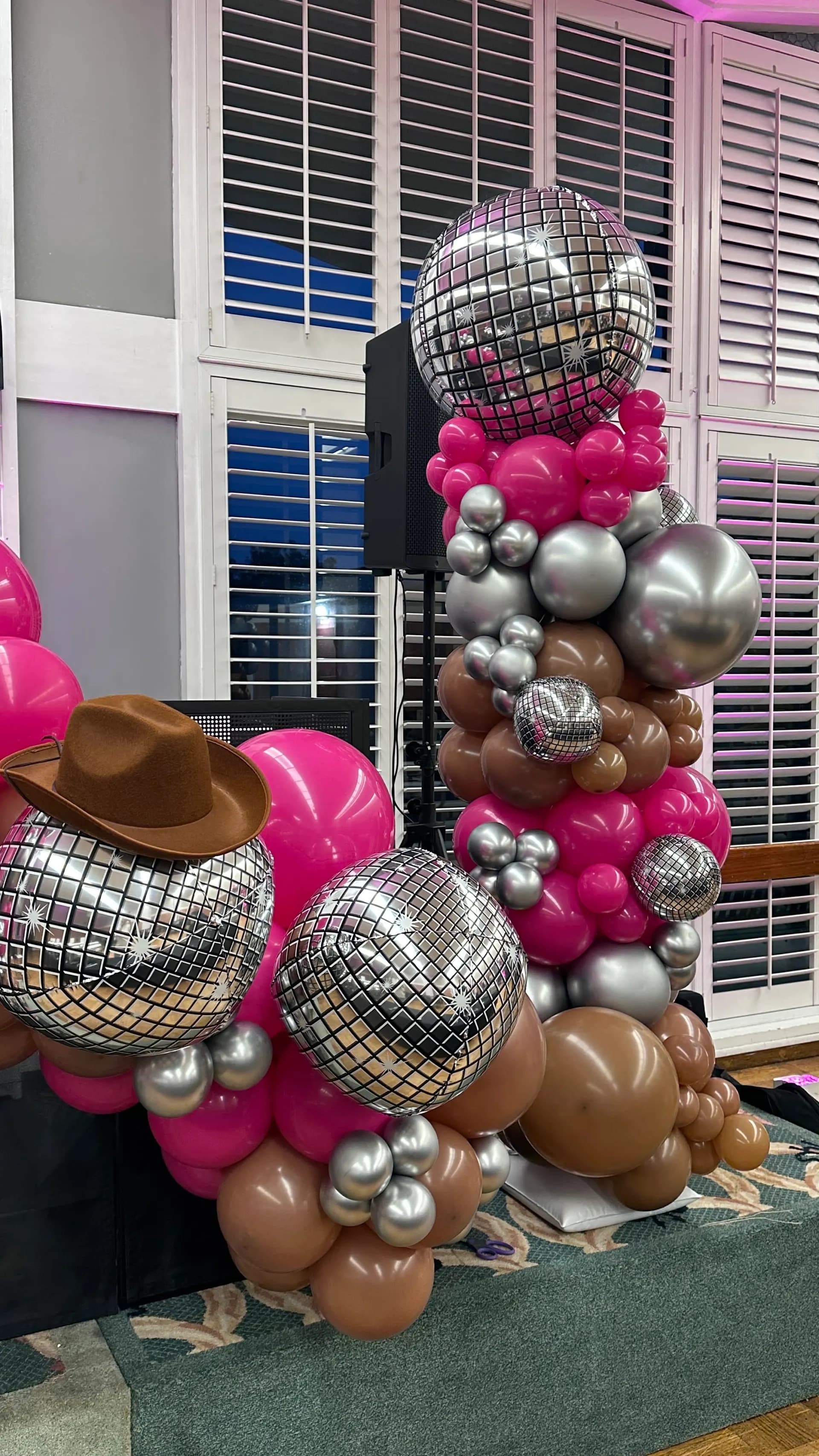 Completed themed balloon installation from the Themed Corporate Event project in California (image 4 of 4).